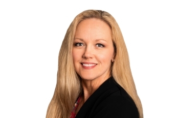 Angie headshot